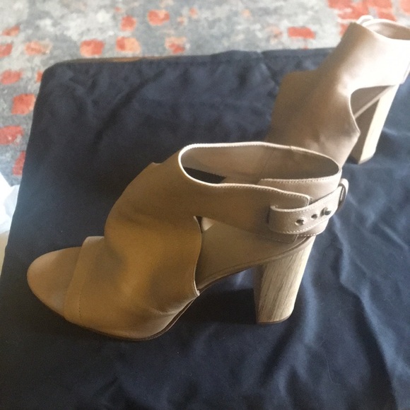 Vince women’s sandal size 11 - Picture 3 of 6